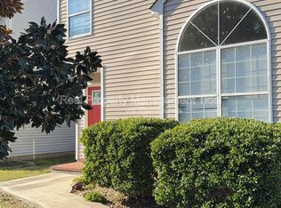 459 Charter Oak Dr, Newport News, VA 23608