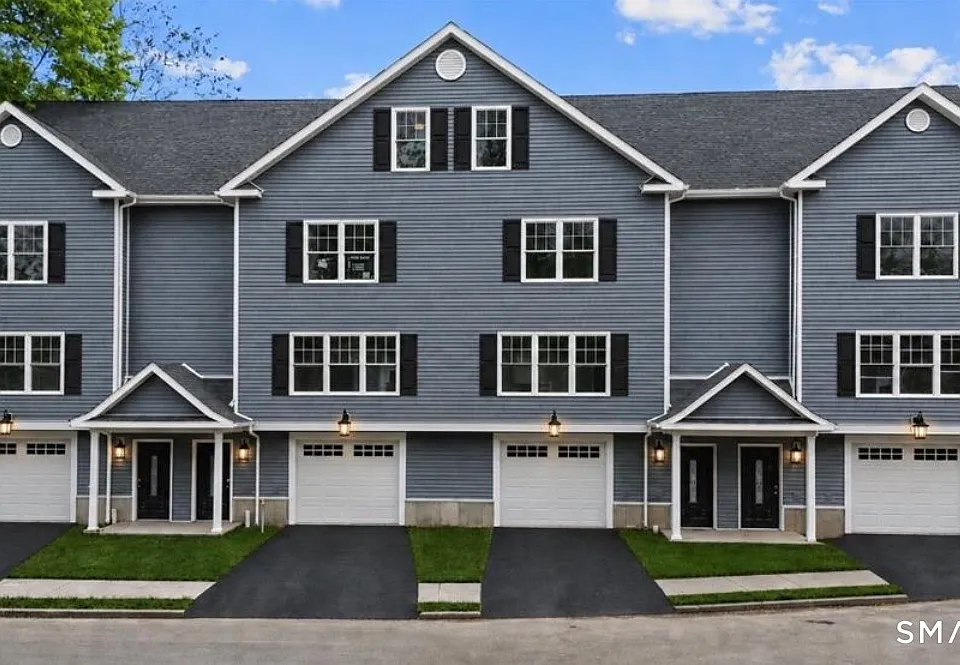 15 Colby Ct
