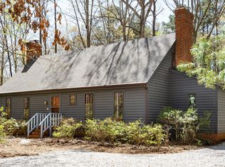 14510 Happy Hill Rd, Chester, VA 23831