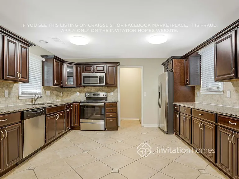 3031 Remington St — Photo 6