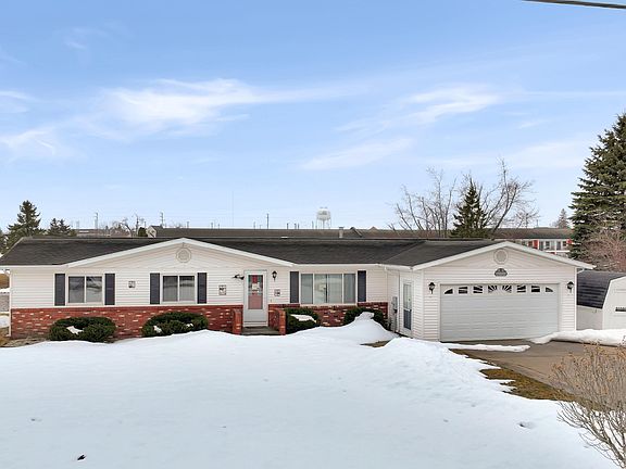 2nd image of 216 Riverside Dr