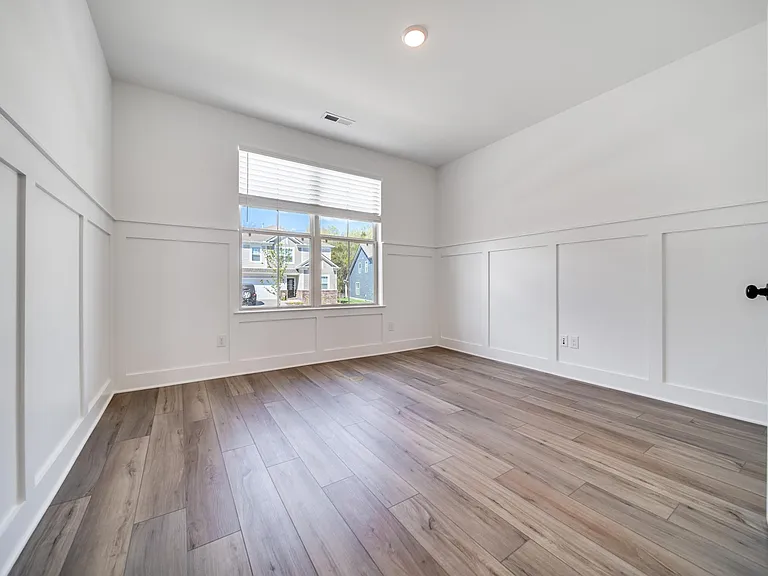 253 Gulfstream Dr — Photo 18