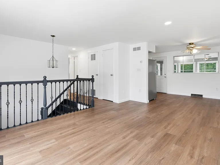6741 Kincheloe Ave — Photo 9