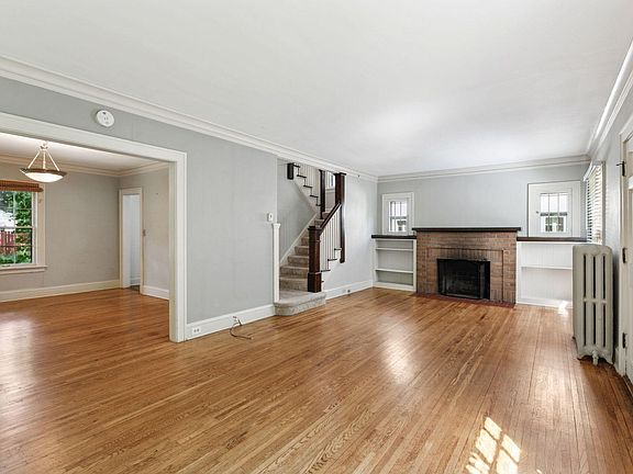 5th image of 4132 Drew Ave S