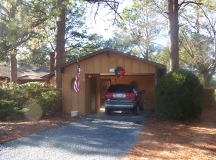 524 Sandalwood Dr, Southern Pines, NC 28387