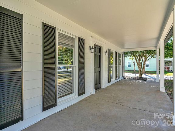 5th image of 2538 Clearkirk Ct