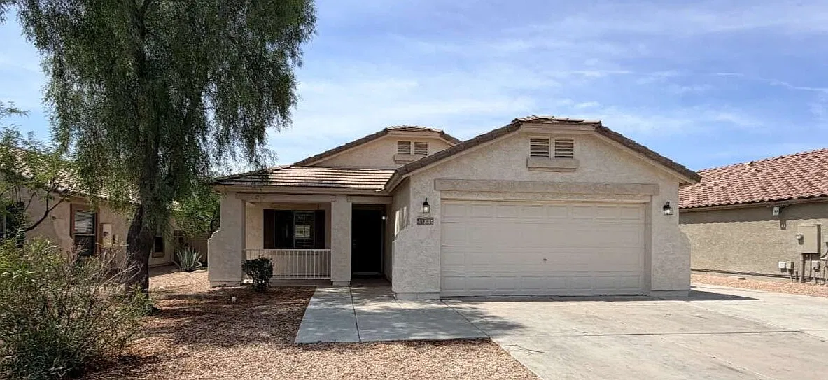 43845 West Arizona Avenue — Photo 1