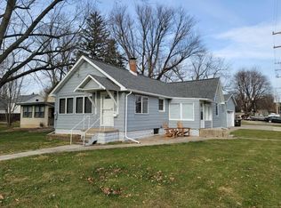 202 16th Ave, Sterling, IL 61081