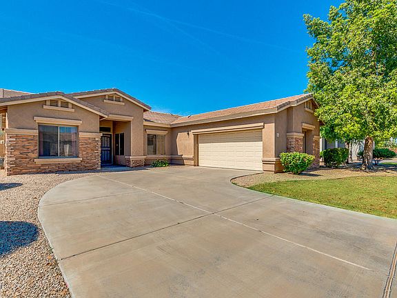 3rd image of 21131 E Bonanza Way