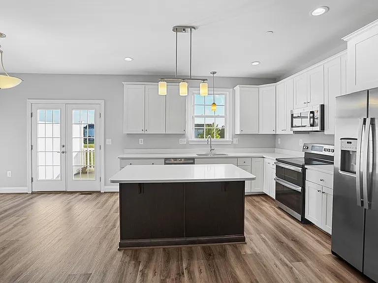 981 Rye Dr — Photo 7
