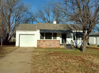 537 E Ercoupe Dr, Midwest City, OK 73110