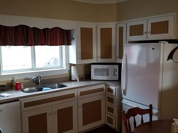5th image of 4114 Seneca St