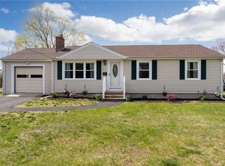 35 Austin Rd, Warwick, RI 02818