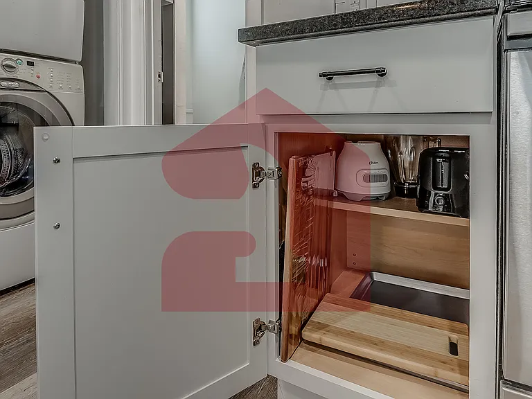 208 E Mosier St — Photo 40
