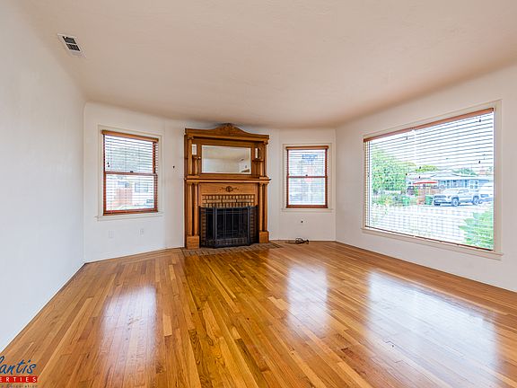 2nd image of 1385 47th Ave