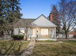 134 W Walton Blvd, Pontiac, MI 48340
