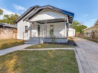 2118 Chestnut Ave, Fort Worth, TX 76164