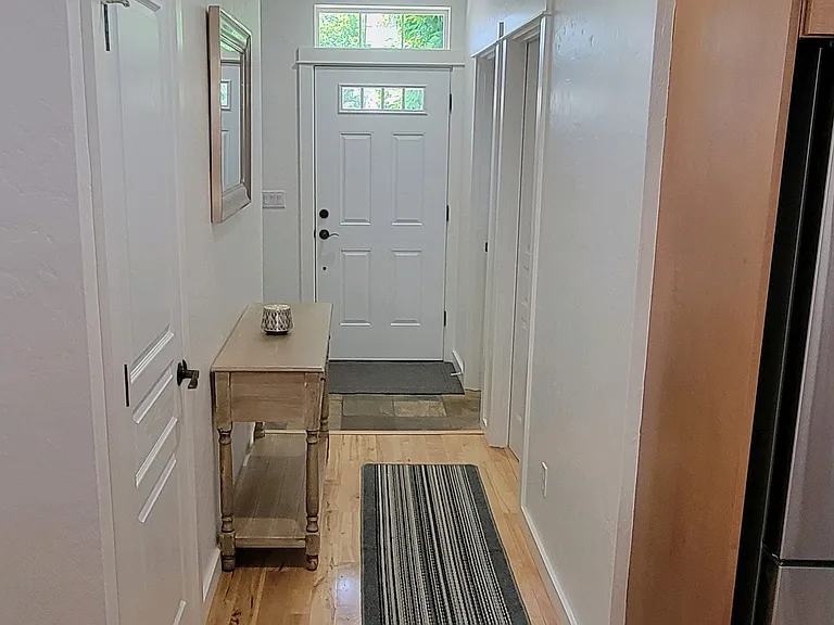 2461 Mountain Ter — Photo 11
