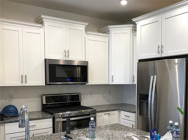 215 Jackson Dr — Photo 10