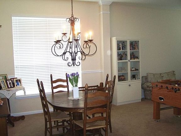 4th image of 1800 Lochamy Ln