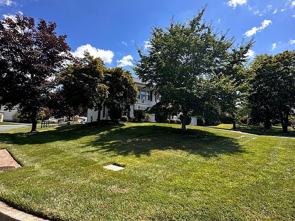 4th image of 17221 Founders Mill Dr