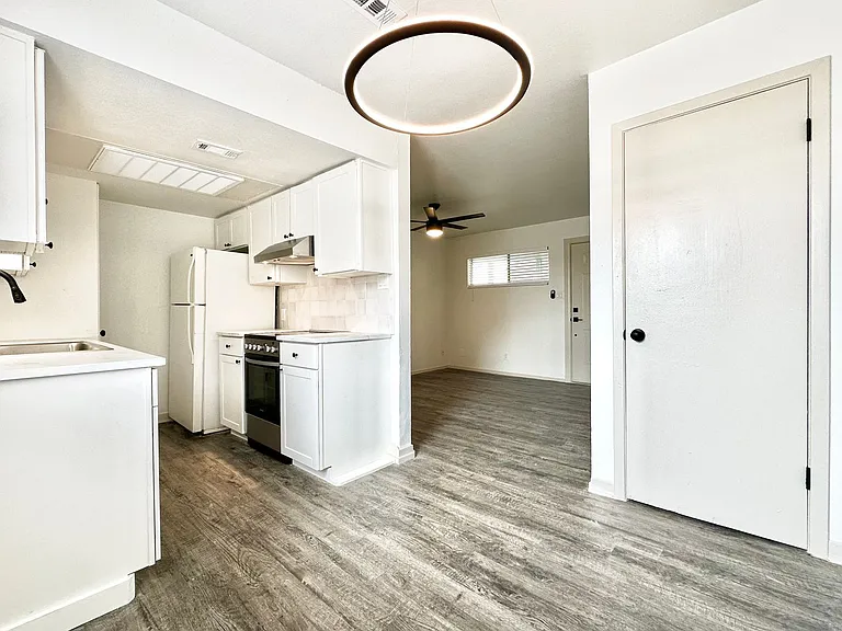 The Campus Edge Apartments — Photo 17