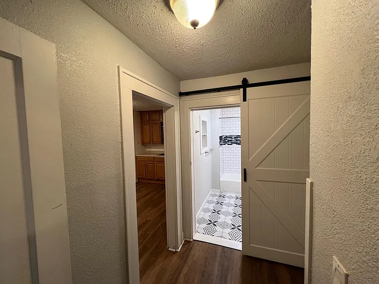 3413 Conway St — Photo 5