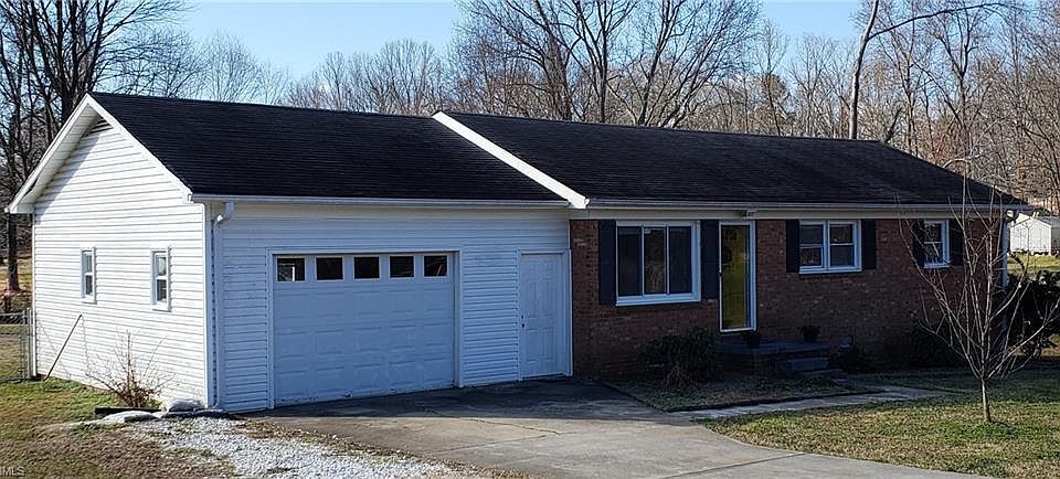 1st image of 3604 Edgewood Dr
