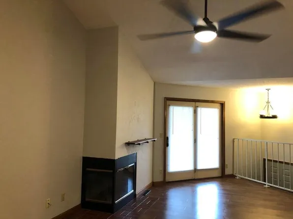 2706 Park De Ville Pl, Columbia, MO 65203