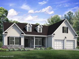 633 W Oak Ln, White Haven, PA 18661