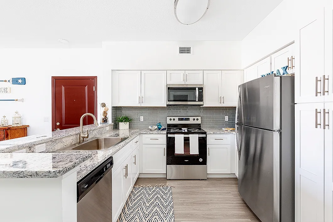 Quantum Lake Villas Apartments — Photo 4