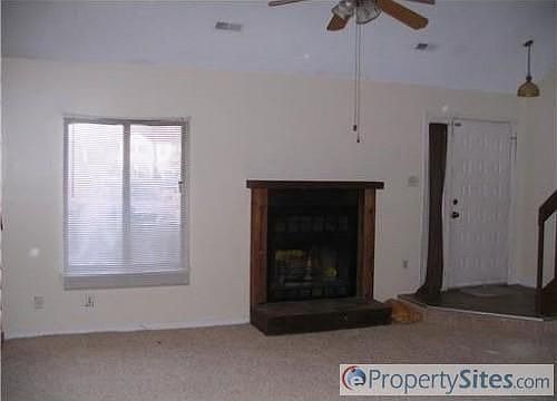 4th image of 4696 Greenlaw Dr