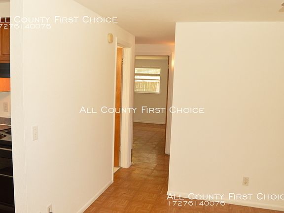 4th image of 274 Lake Palms Dr APT A