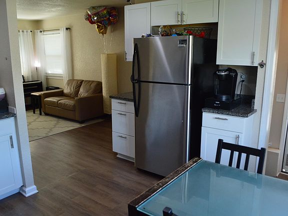 eat in kitchen open to living room