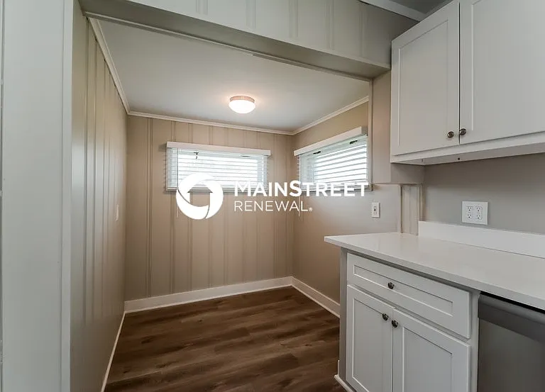 607 Lindsay Ave — Photo 9