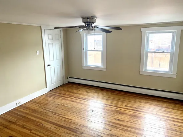 19 Center Streetsingle, Wilkes Barre, PA 18705