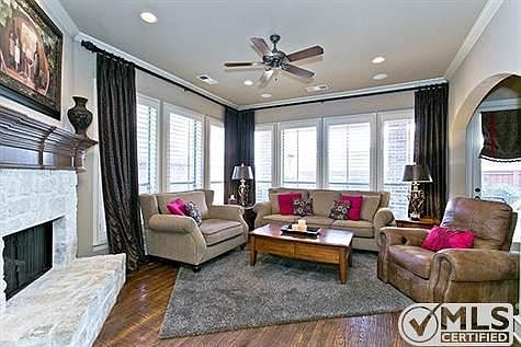 4th image of 1717 Quarry Ln