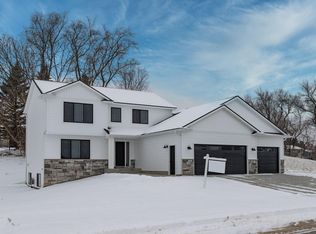 3743 Fernwood Ln SW, Rochester, MN 55902