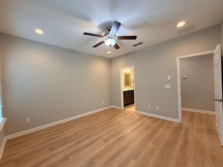 24 Pindo Palm Dr — Photo 23