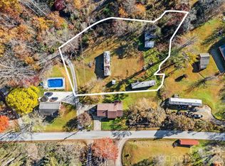 28 Trent Rd, Brevard, NC 28712