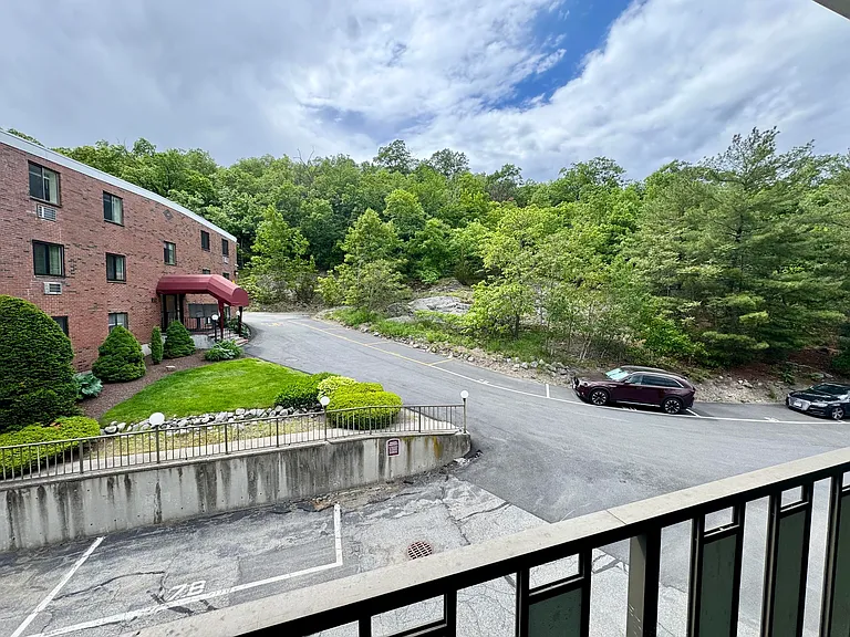 80 N Warren St #20 — Photo 28