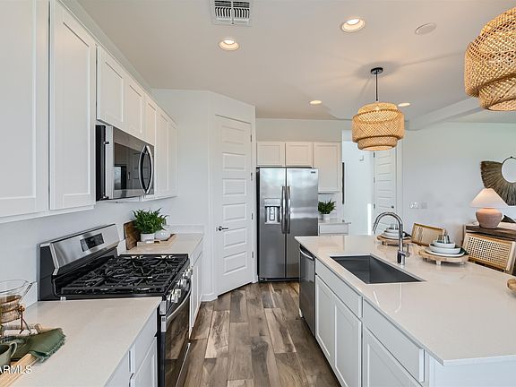 5th image of 8259 E PETUNIA Avenue