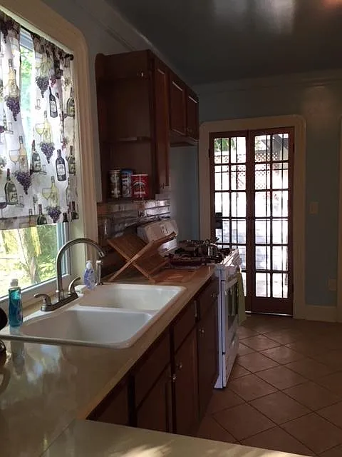 1 bed, 810 sqft, $1,275 — Photo 4