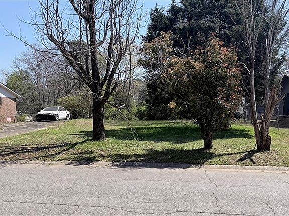2nd image of 90 King Blvd #165