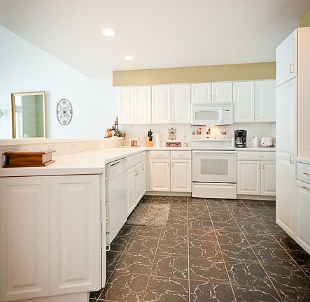 4th image of 1525 River Pines Dr