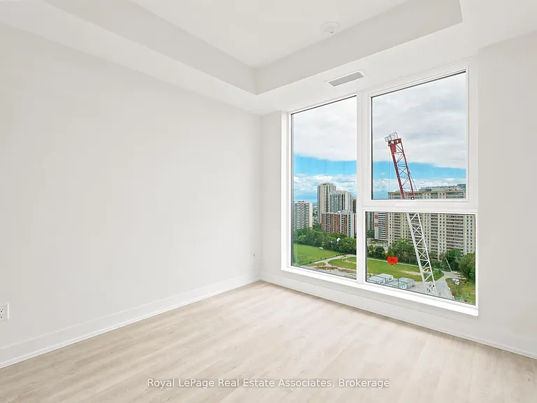 25 Cordova Ave #1812 — Photo 12