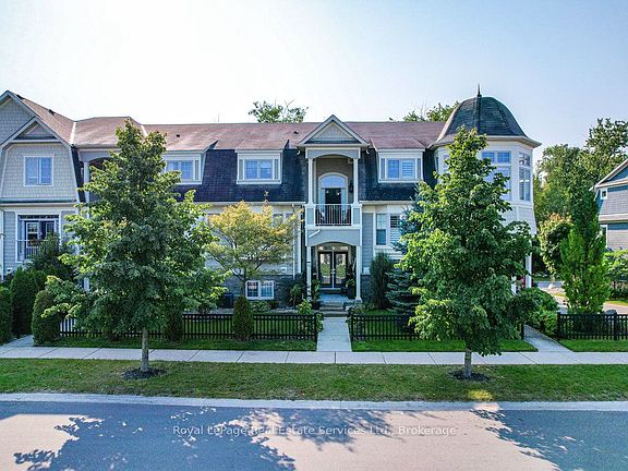 2nd image of 13 Sandy Coast Cres