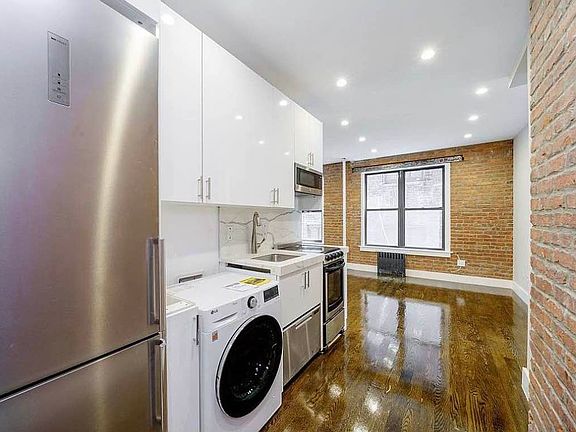 2nd image of 24 Avenue A #4A