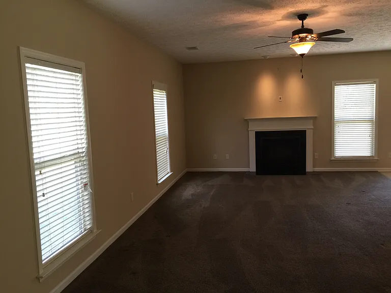 5766 Olivia Ln — Photo 2