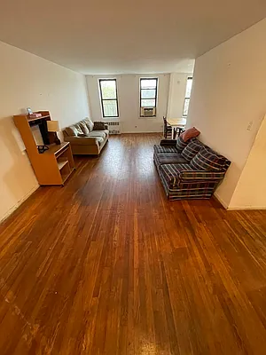 Rented by Candid Listings LLC | media 15